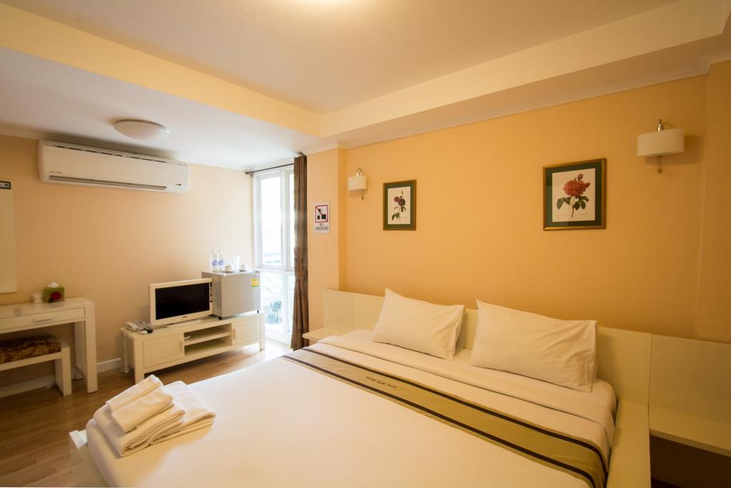 Hotel Triple Palms House Chiang Mai Zewnętrze zdjęcie