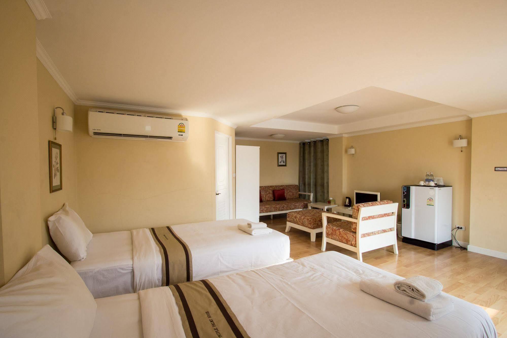 Hotel Triple Palms House Chiang Mai Zewnętrze zdjęcie