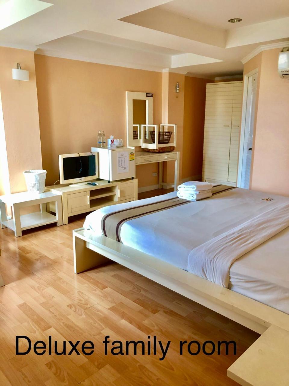 Hotel Triple Palms House Chiang Mai Zewnętrze zdjęcie