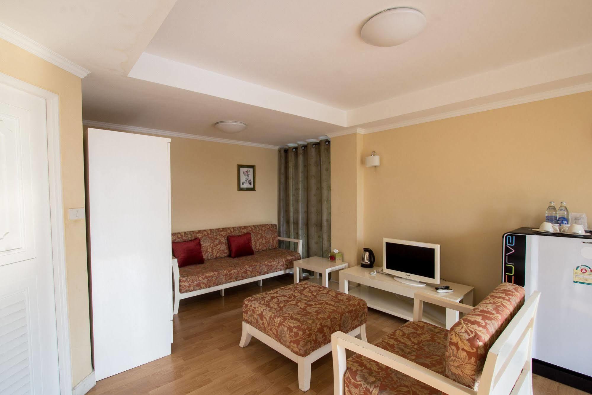 Hotel Triple Palms House Chiang Mai Zewnętrze zdjęcie